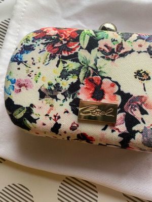 Small Axel evening bag with floral design like new
