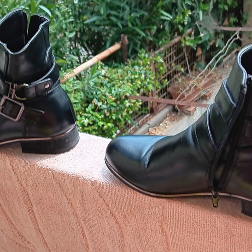 Voi&Noi low ankle boots size 37 used, black with warm lining and zipper