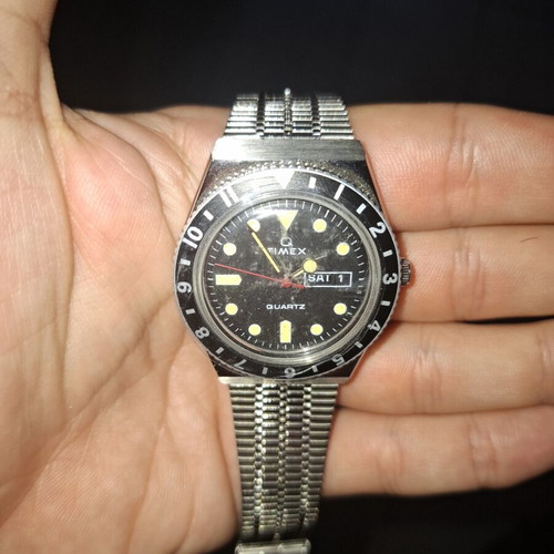 Timex Q Reissue wristwatch black, new