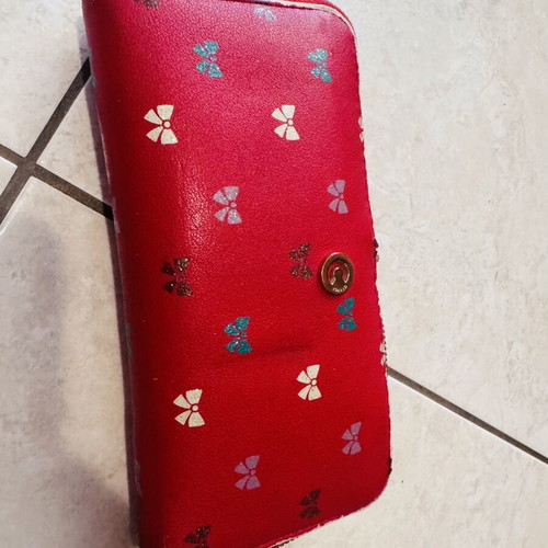 Carpisa wallet used, red