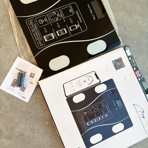 Smart Body Composition Scale with Bluetooth, brand new
