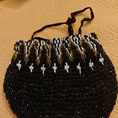 Evening beaded hand bag used, black multicolor