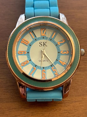 SK women's wristwatch new with silicone strap