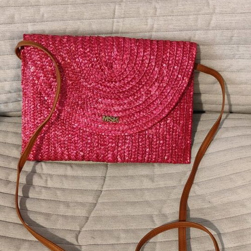 Fuchsia crossbody bag straw like new