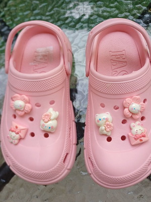 Pink children's clogs size 31 like new