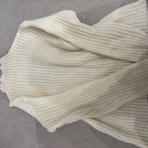 Clothes like new in excellent condition