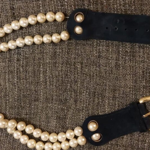 Women’s belt used with suede leather and pearls, size small