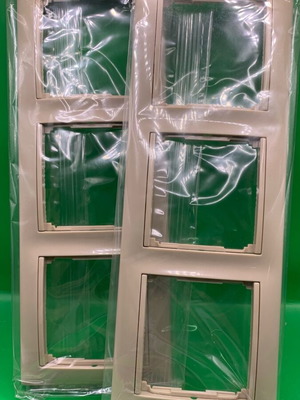 Valena Legrand triple frame clay new