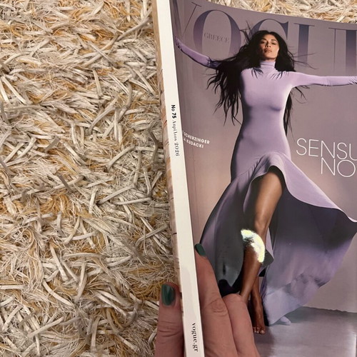 Vogue magazines like new, pack of 3 issues