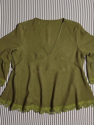 Bohemian blouse Shein like new, size L, khaki green