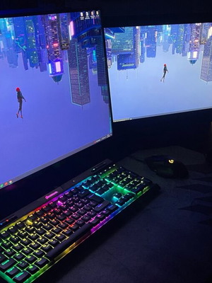 Игрална настройка (PC/ 2 монитора/ клавиатура/ мишка/ подложка за мишка/ слушалки/ контролер