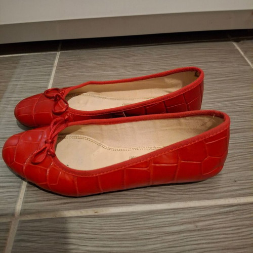 Zara women's ballet flats like new, red, size 37