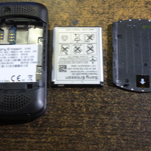Κινητό τηλέφωνο Sony Ericsson W395 μεταχειρισμένο χωρίς φορτιστή