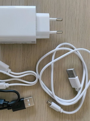 Φορτιστής Xiaomi σαν καινούργιος με 3 καλώδια USB A σε MicroUSB