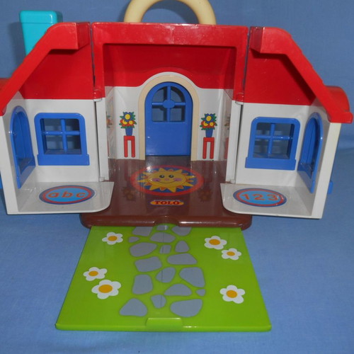 Tolo house suitcase used