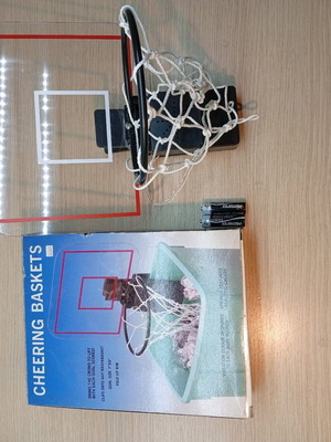 Basketball hoop with sound effects and clip new with batteries