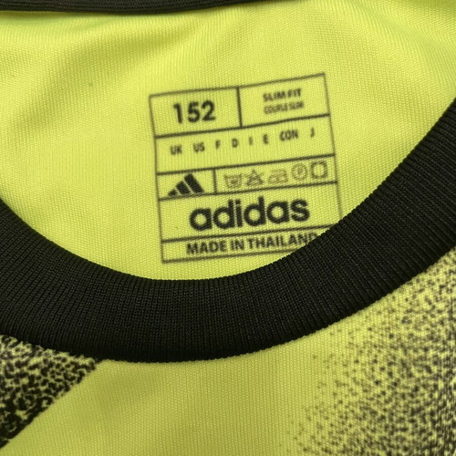 Ronaldo kids football kit, age 10 (size 152)