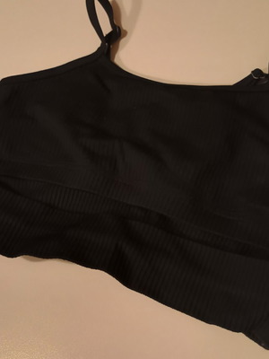 Aim'n women's sports bra like new, adjustable straps, black, size M