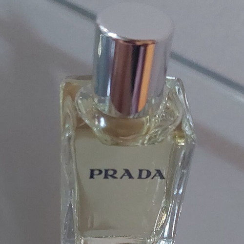 Prada Infusion d'Iris Eau de Parfum mini 5 ml like new