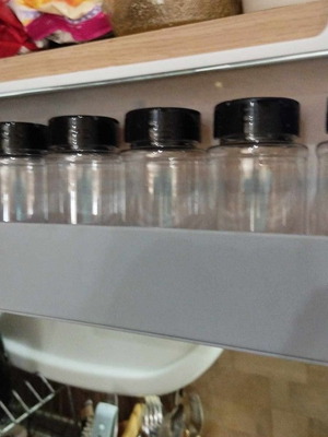 Spice Rack Organizer with 7 Jars new