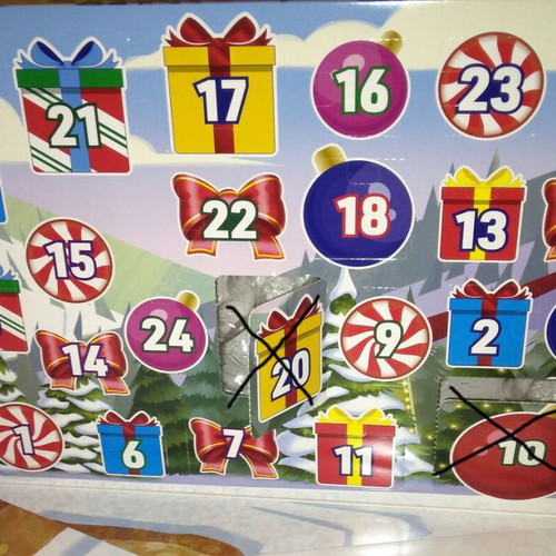 Pokemon 2025 Deluxe Holiday Calendar with 18 figures new