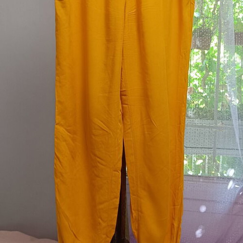 Cool Yellow Pants like new with elastic waist and cuffs