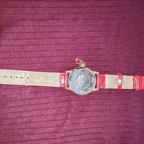 Q&Q women's watch like new, red