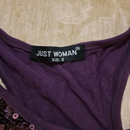Women's blouse with sequins size 2 like new, purple