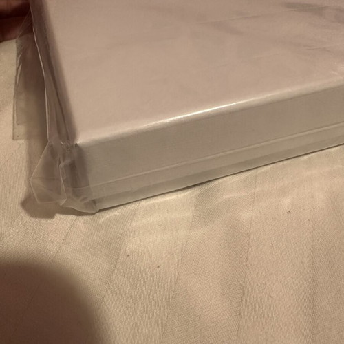 White gift boxes pack of 50 21x17 cm new