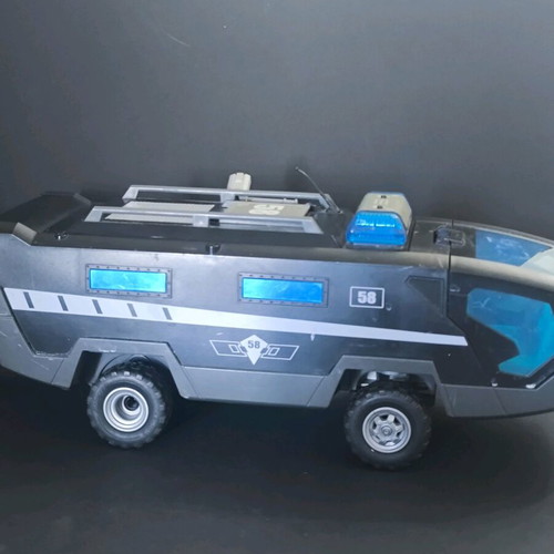 Playmobil swat vehicle used with missing parts