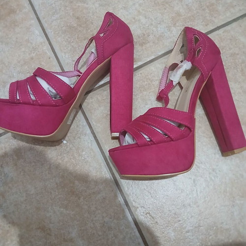 Altamoda women's magenta high-heeled sandals, size 38