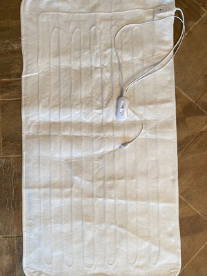 Electric heating pad used 1.50x0.80 m white with controller