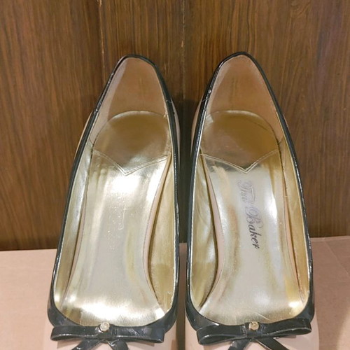 Ted Baker pumps used, size 40, pastel pink with black trim
