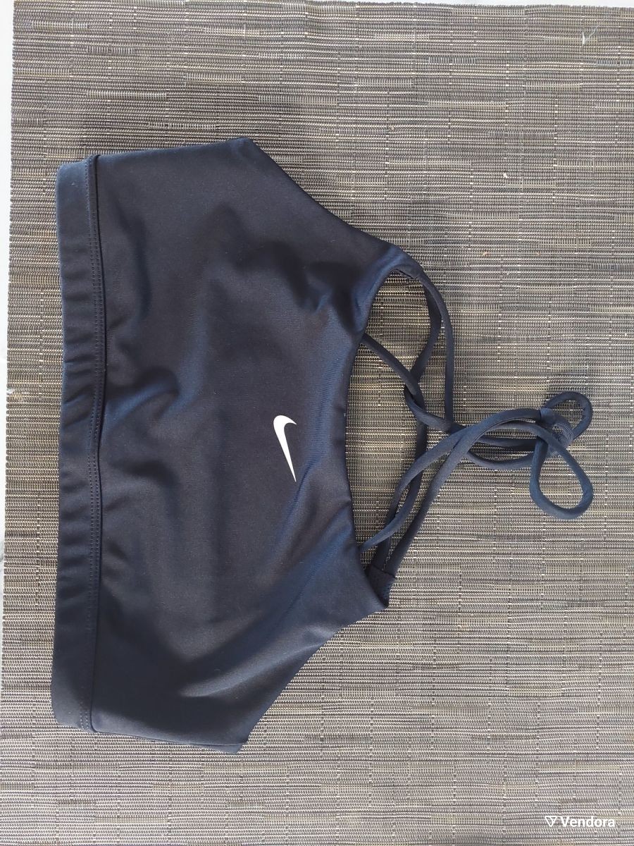 Nike Dri-Fit Indy Γυναικείο Αθλητικό Μπουστάκι Μαύρο με Επένδυση