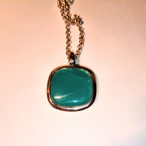 Loisir pendant new in rose gold with green stone