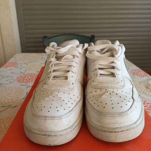 Nike sneakers size 42 used, white with grey logo