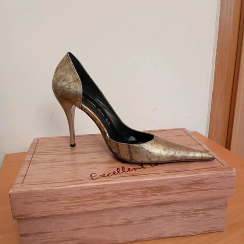 Excellent Ladies Shoes leather gold high heels size 38 with 10 cm heel