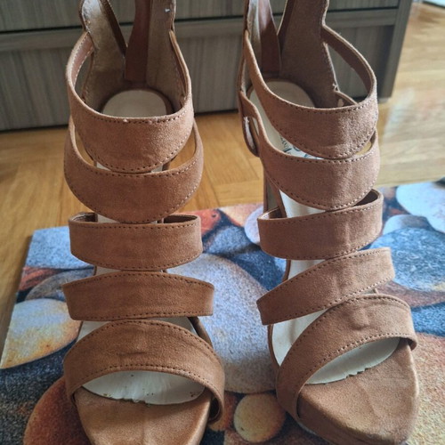 High Heeled Sandals Size 37 Tan Like New
