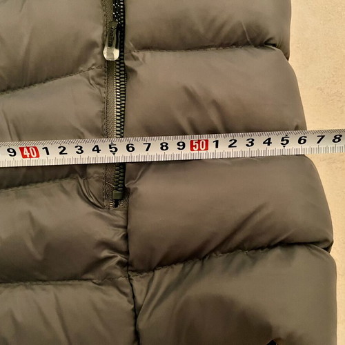 Sleeveless Quilted Jacket with Hood Large, like new, gray
