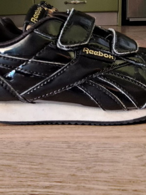 Βρεφικά παπούτσια Reebok No.21 σαν καινούργια
