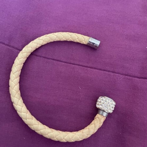 Bracelet with Magnetic Clasp new, beige and silver