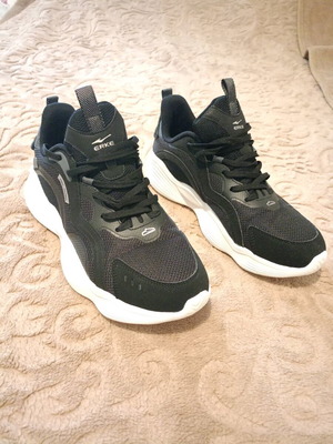 Erke sports shoes like new, size 43