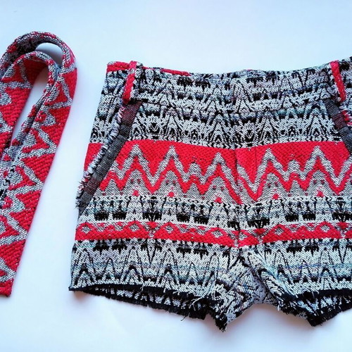 Iro Paris shorts new, thick weave gray and red