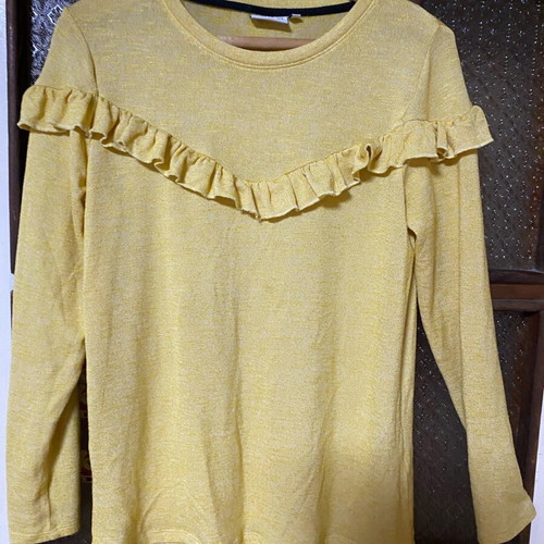 Women's blouse size S like new