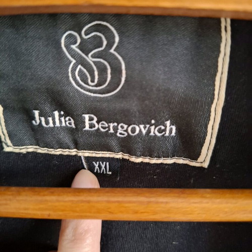 Julia Bergovich women's leather jacket XXL like new, black