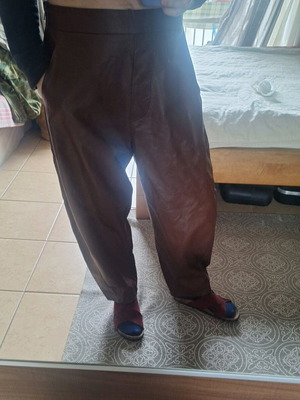 Hemithea pants burgundy like new, viscose lining, size XL