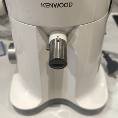 Kenwood JE730 Juicer like new, 1000watt power