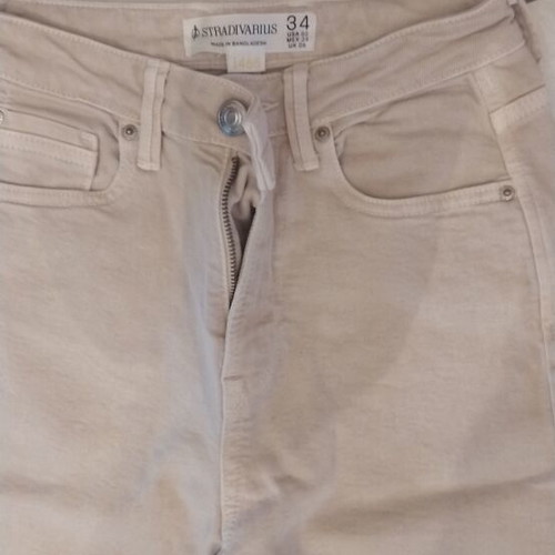 Stradivarius beige jeans size 34 like new