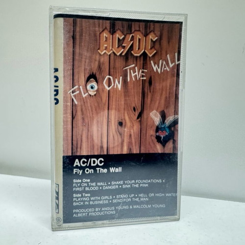 AC/DC Fly On The Wall cassette like new, hard rock