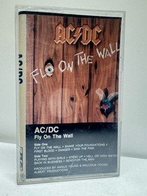 AC/DC Fly On The Wall cassette like new, hard rock